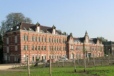 Project-33-Stadsdeelkantoor-Westergasfabriek-in-Amsterdam